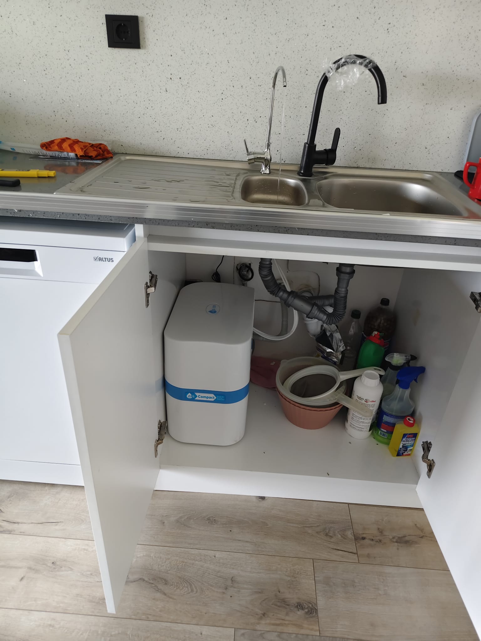 Su arıtma filtre değişimi sonrası cihaz kontrolü